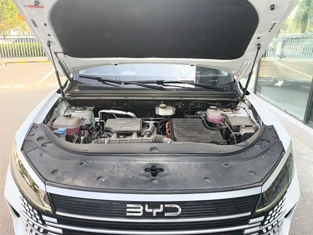 BYD Seal 05 DM-i 2024 — фото 20