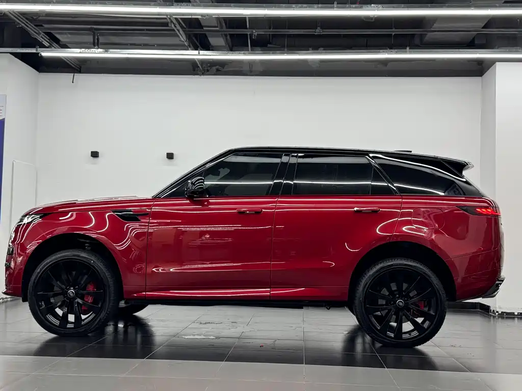 Land Rover Sport PHEV 2025 — фото 12