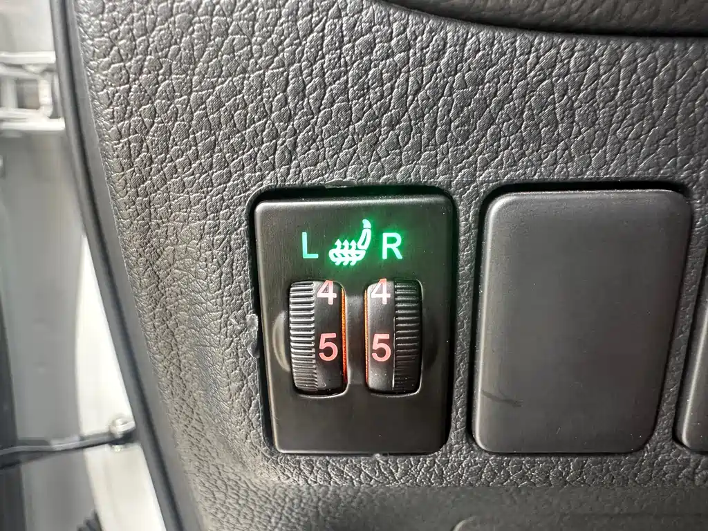 Mitsubishi Outlander 2022 — фото 12