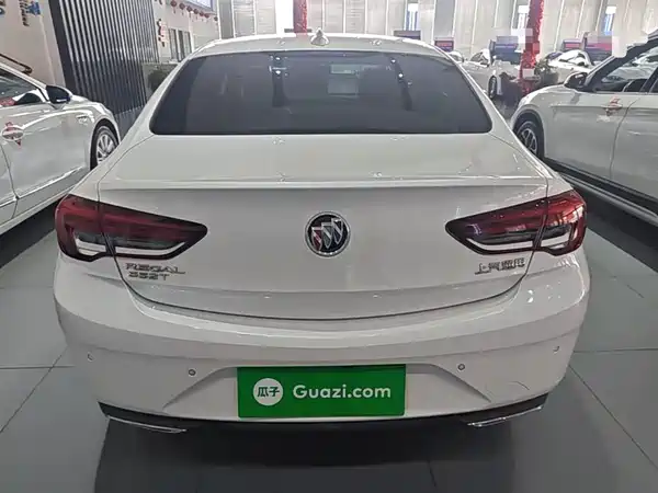 Buick Regal 2023