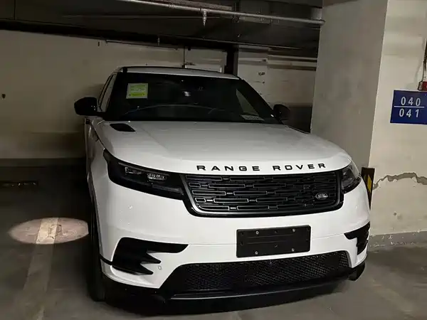 Land Rover Range Rover Velar 2026