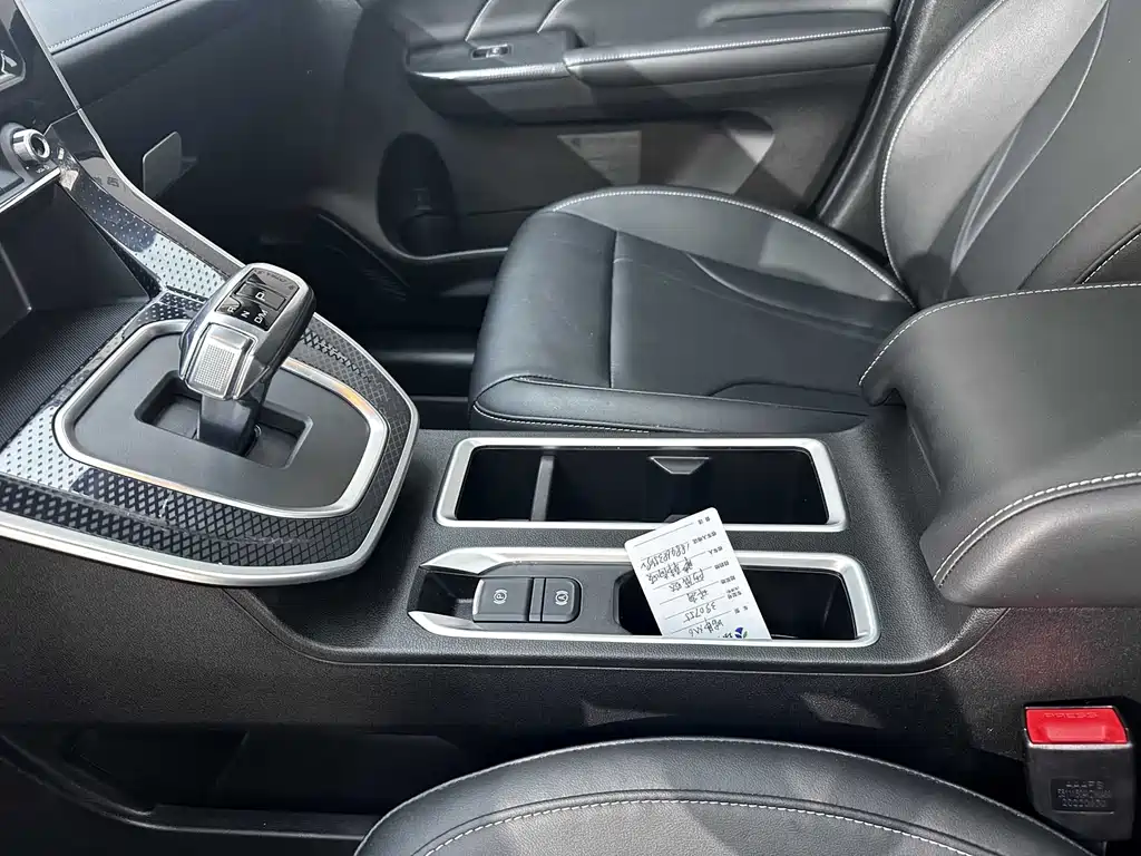 Haval M6 2022 — фото 10