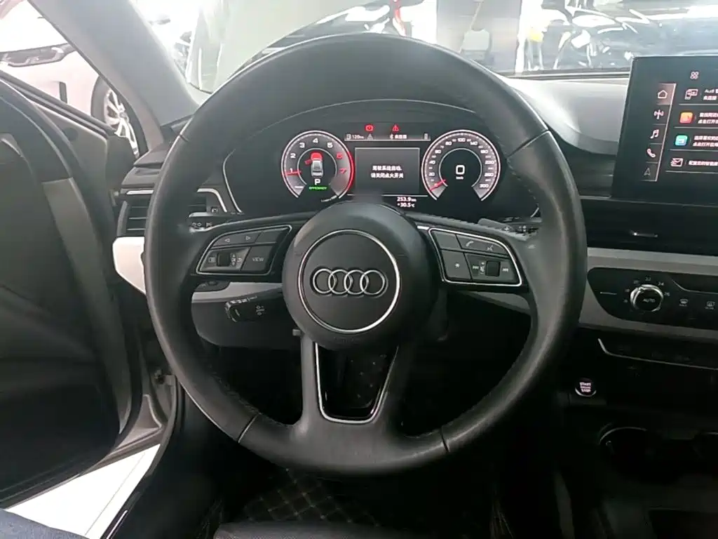 Audi A4L 2021 — фото 11