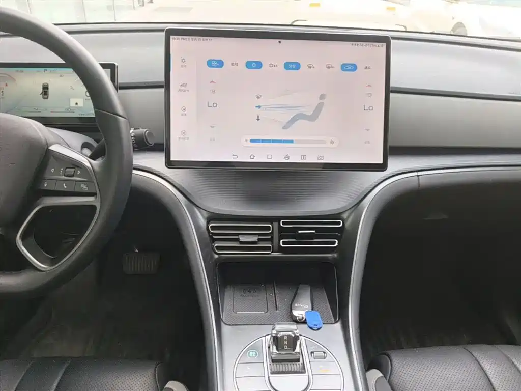 BYD Seal 05 DM-i 2024 — фото 13