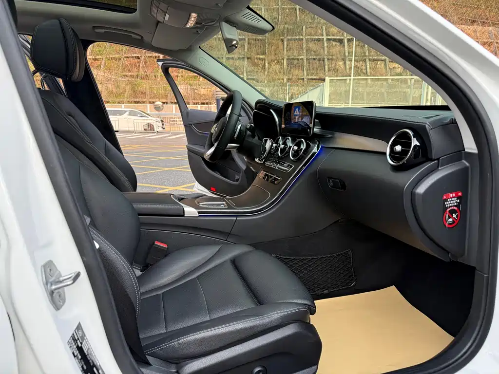Mercedes-Benz C-Class 2020 — фото 9