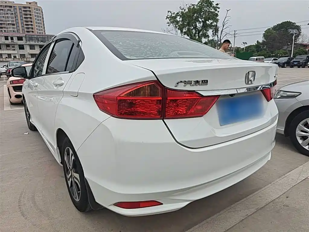 Honda City 2016 — фото 5