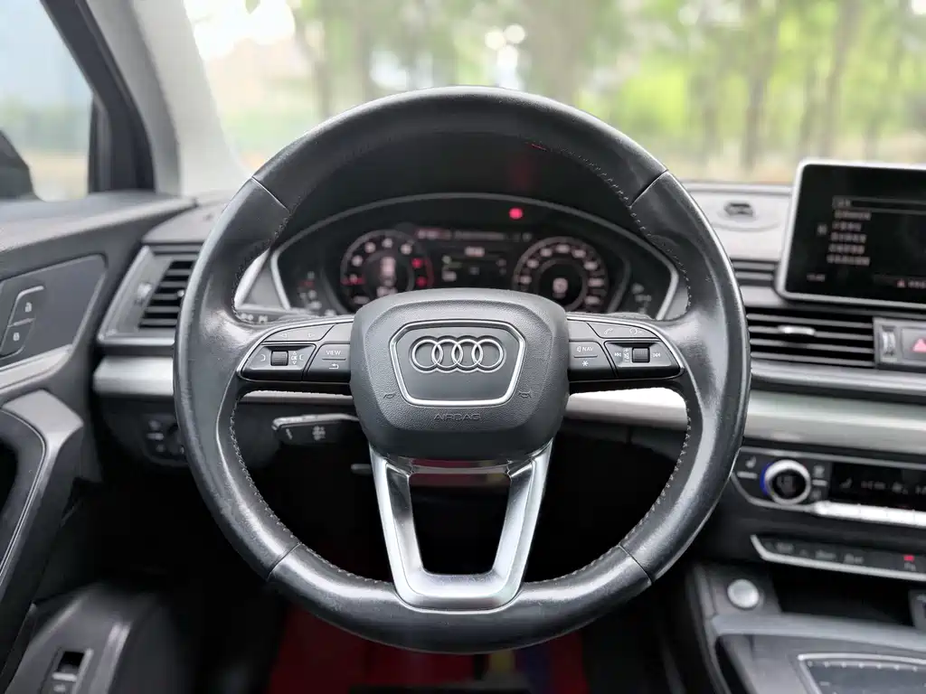 Audi Q5L 2019 — фото 5