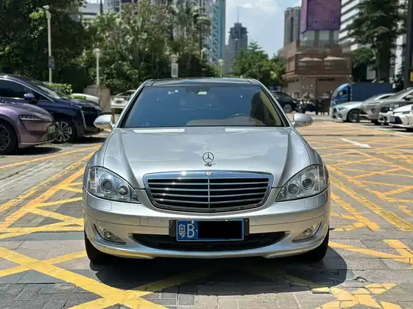 Mercedes-Benz S-Class 2008