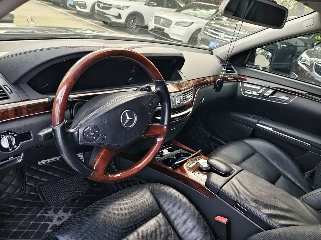 Mercedes-Benz G-Class 2015 — фото 19