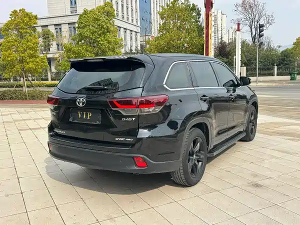 Toyota Highlander 2018