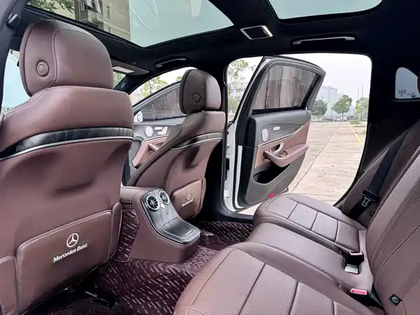 Mercedes-Benz E-Class 2021
