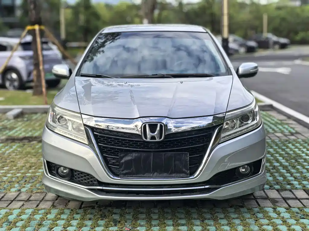 Honda Crider 2016