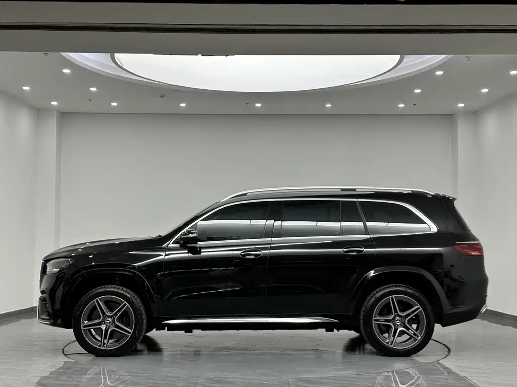 Mercedes-Benz GLS 2024 — фото 6