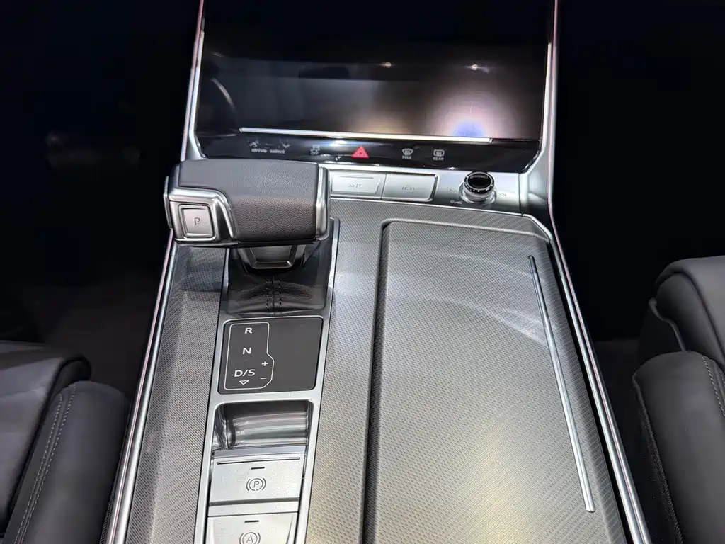 Audi A7 2023 — фото 11