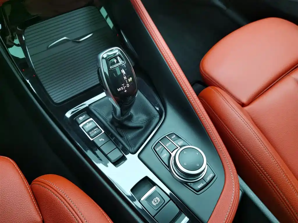 BMW X2 2021 — фото 13