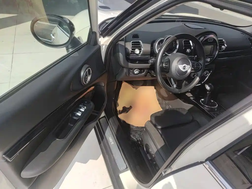 MINI Clubman 2017 — фото 16