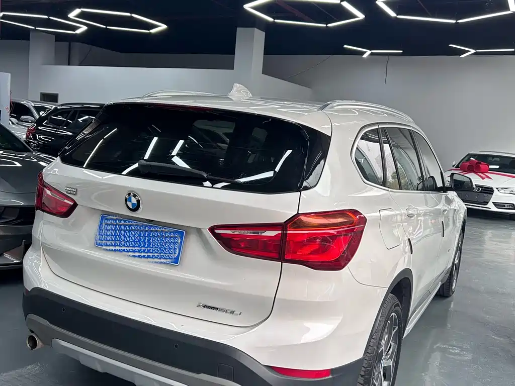 BMW X1 2018 — фото 6