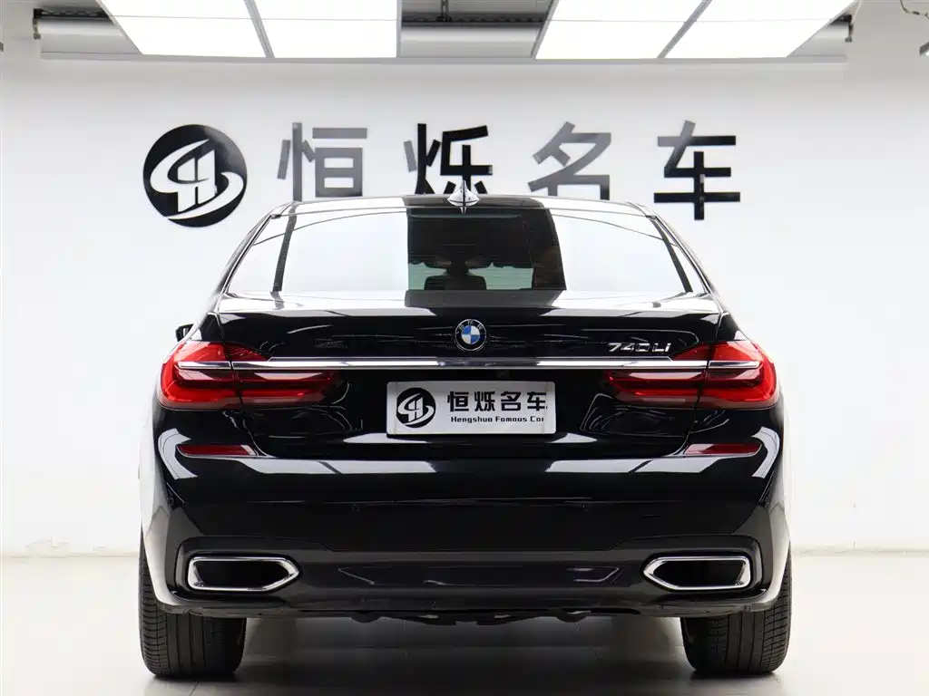 BMW 7 Series 2018 — фото 29