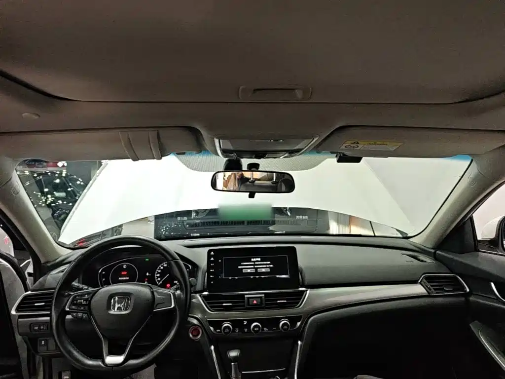 Honda Accord 2022 — фото 18