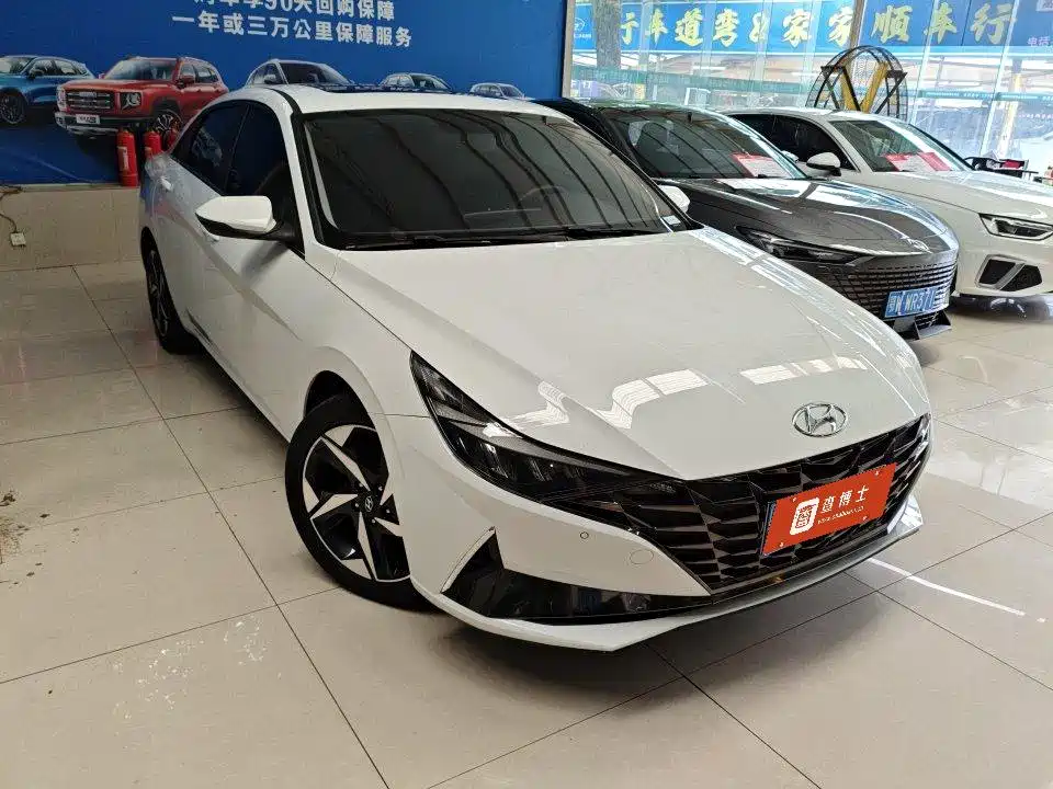 Hyundai Elantra 2022 — фото 2