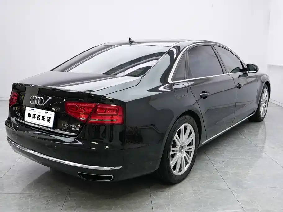 Audi A8 2014 — фото 17
