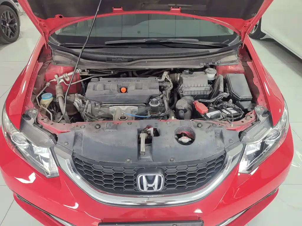 Honda Civic 2015 — фото 16