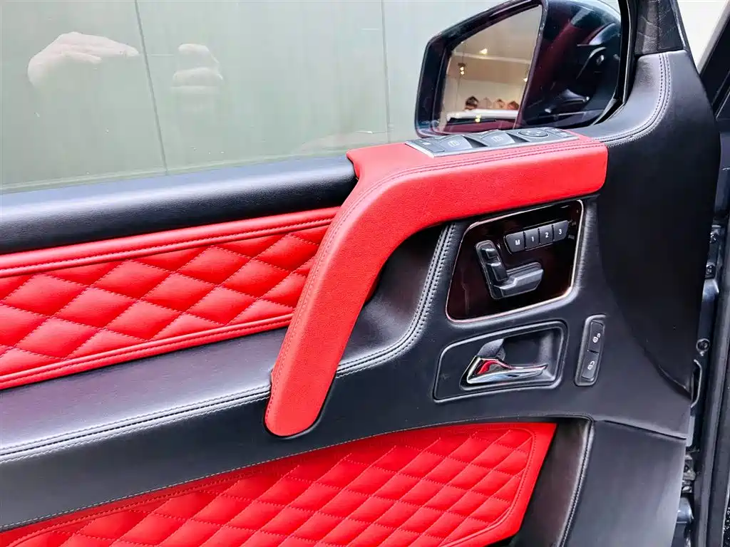 Mercedes-Benz G-Class 2018 — фото 11
