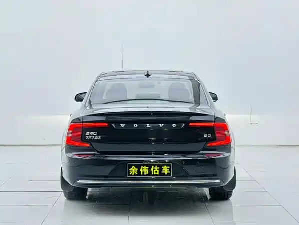 Volvo S90 2021