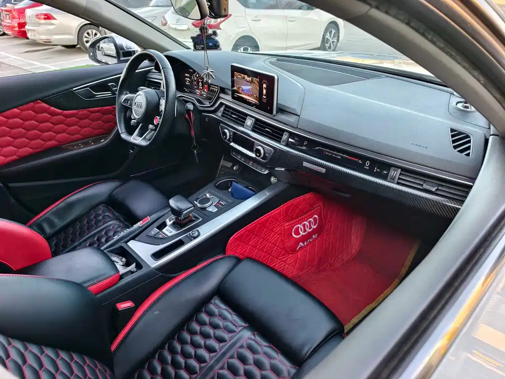 Audi A4L 2018 — фото 21