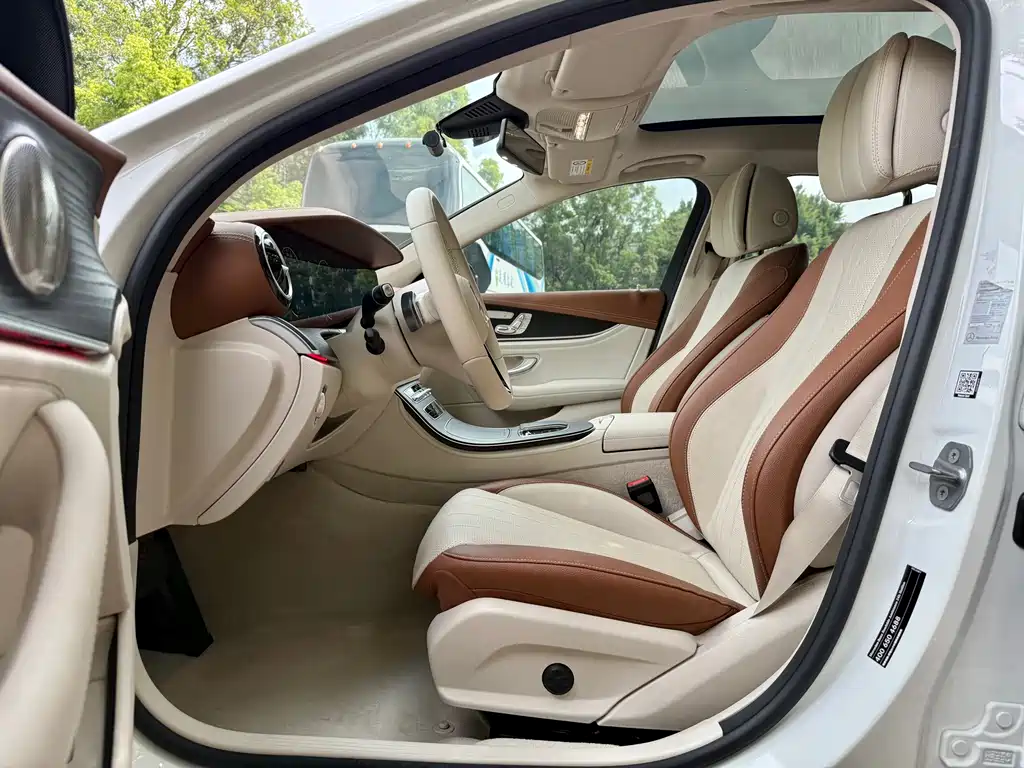 Mercedes-Benz E-Class 2023 — фото 5