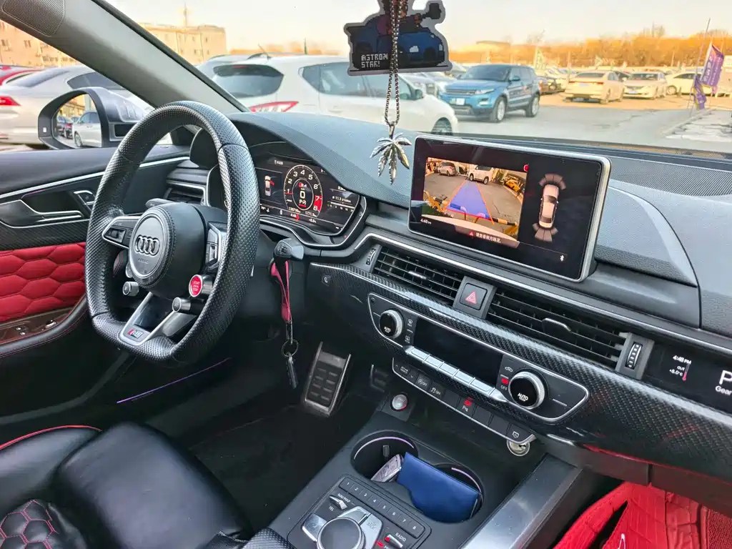 Audi A4L 2018 — фото 20