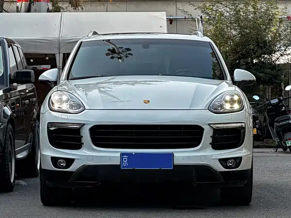 Porsche Cayenne 2016