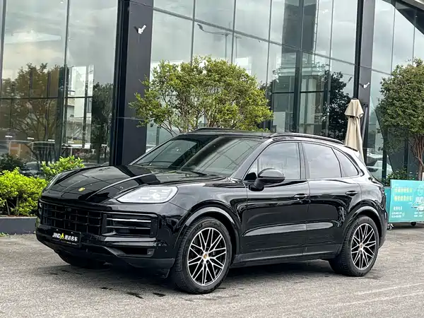 Porsche Cayenne 2024