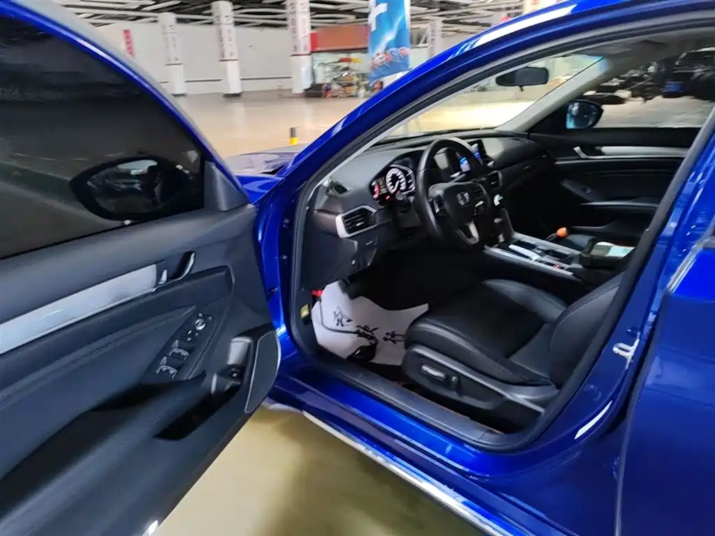 Honda Accord 2021 — фото 15