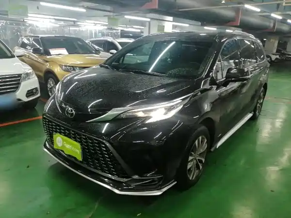 Toyota Granvia 2024