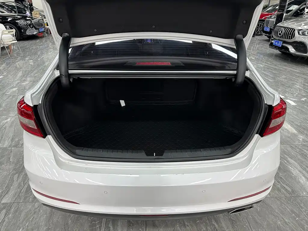 Hyundai Sonata 2016 — фото 12
