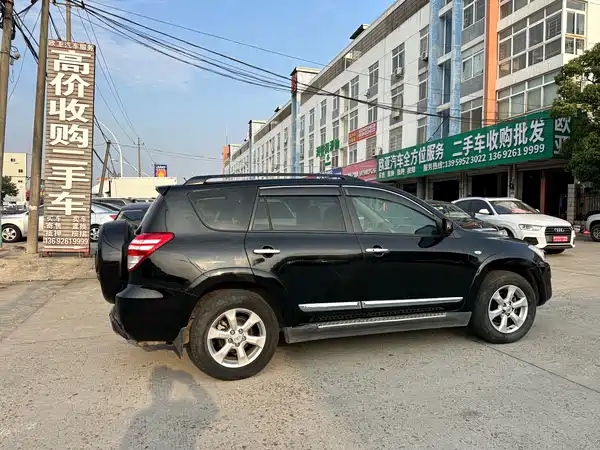 Toyota RAV4 2009