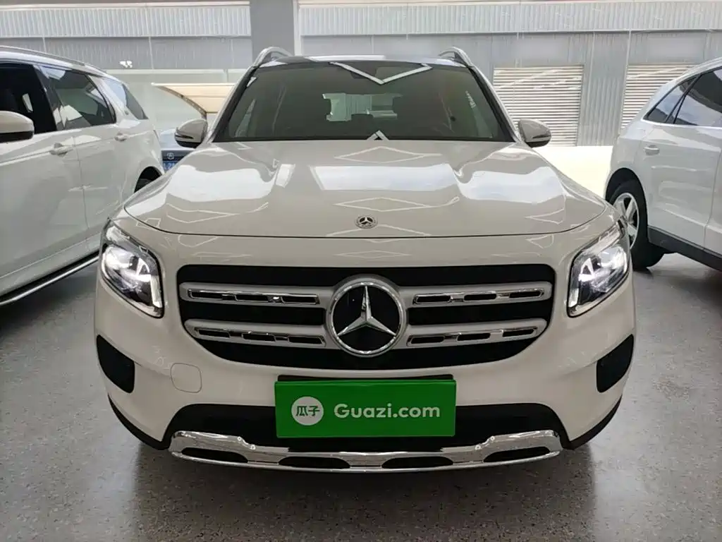 Mercedes-Benz GLB 2021