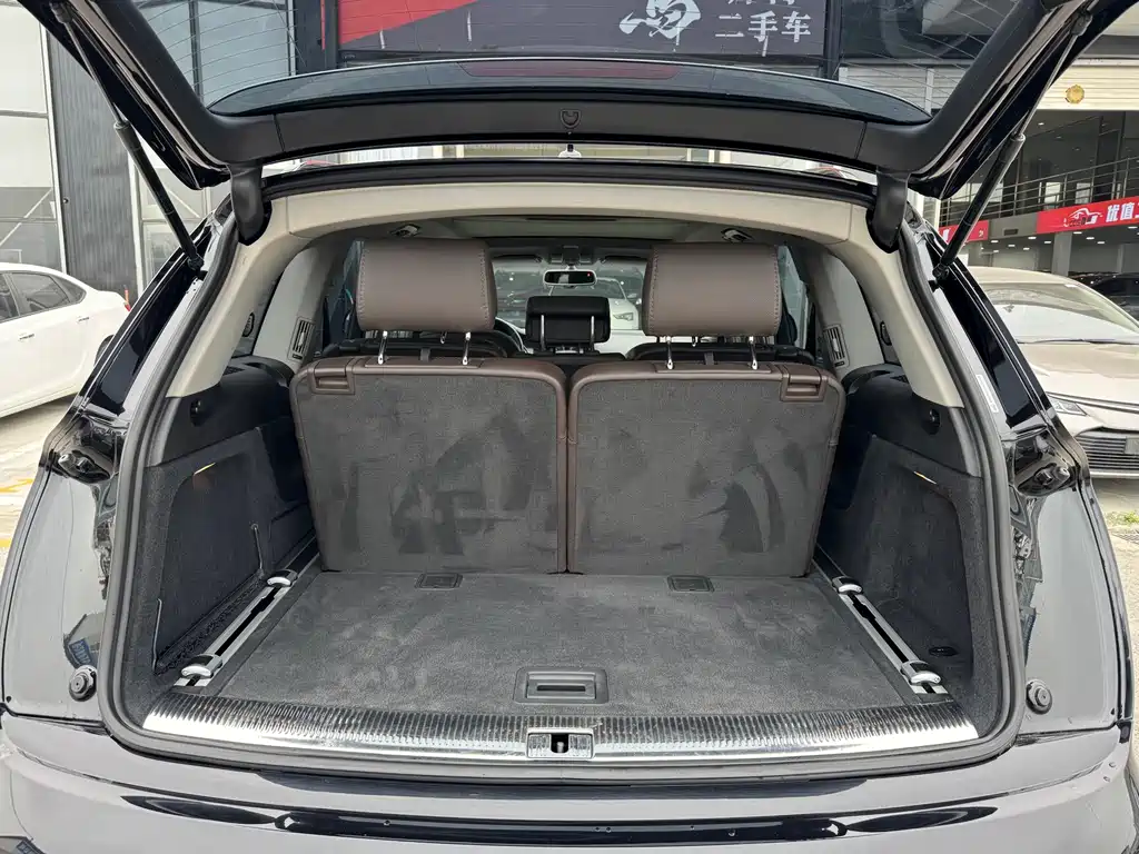 Audi Q7 2015 — фото 11