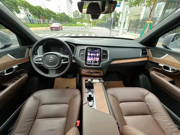 Volvo XC90 2024
