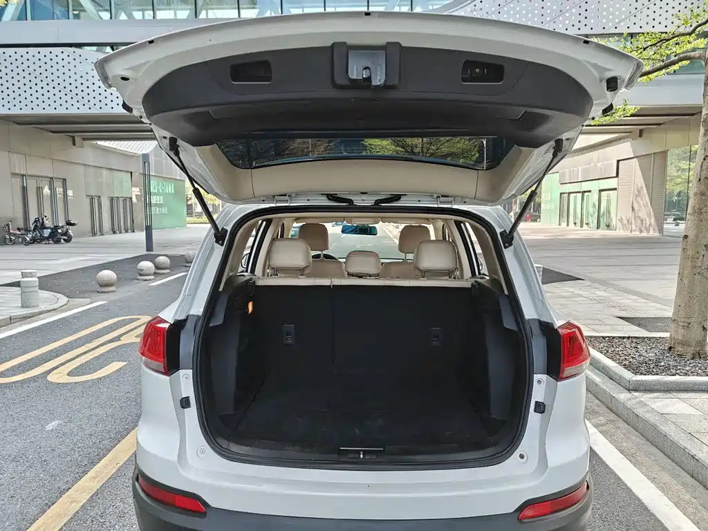 Zotye X5 2017 — фото 10