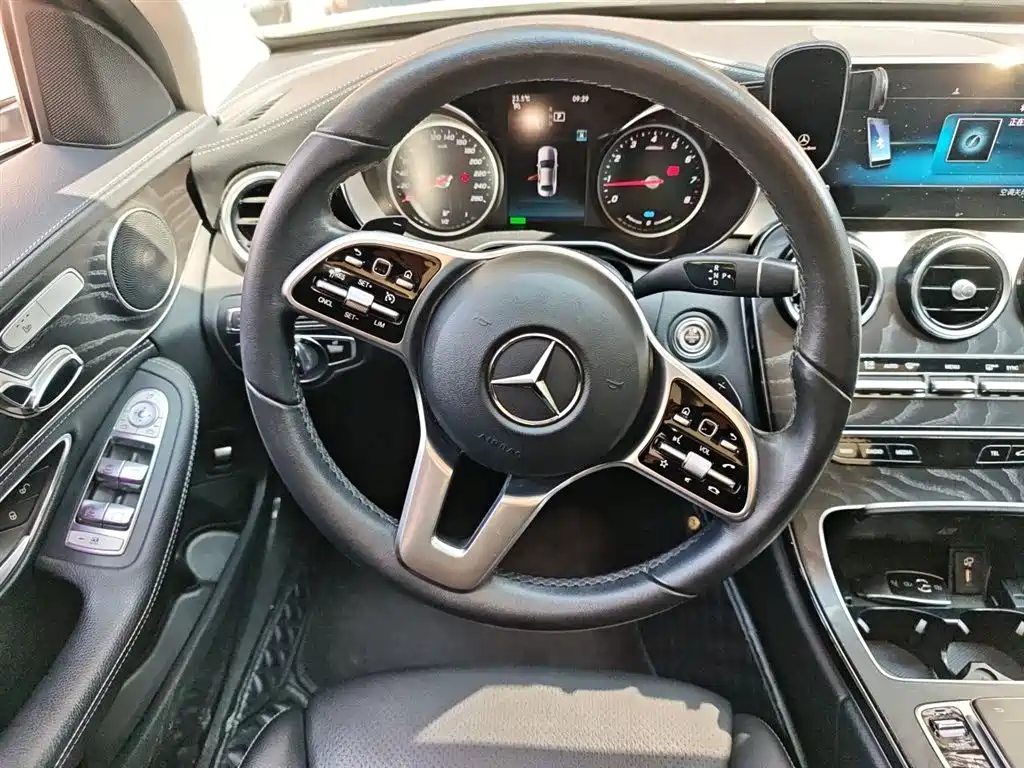 Mercedes-Benz C-Class 2018 — фото 3