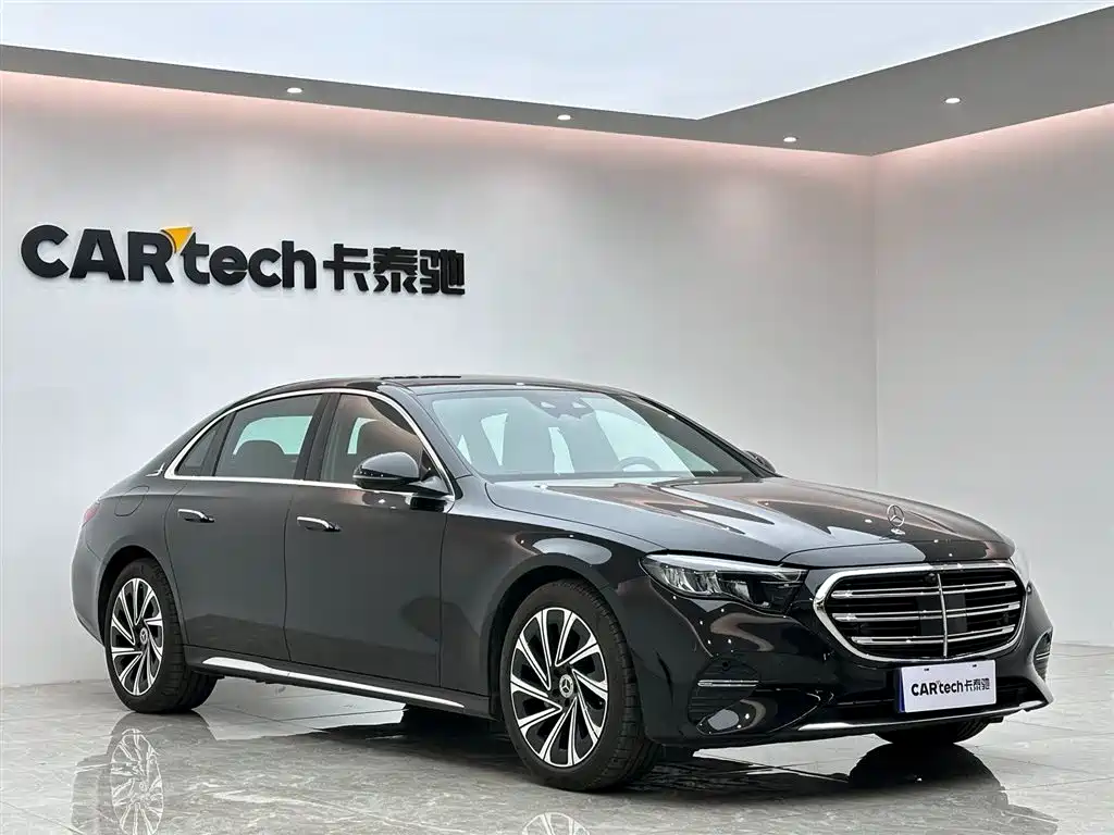 Mercedes-Benz E-Class 2024