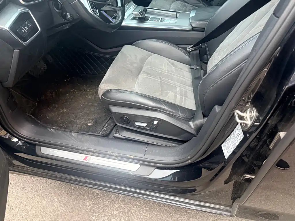 Audi A6L 2023