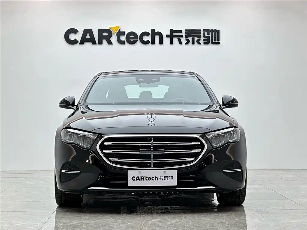 Mercedes-Benz E-Class 2024