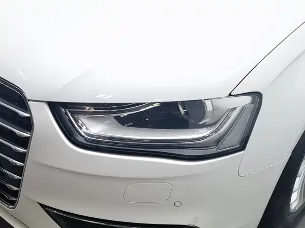 Audi A4L 2016