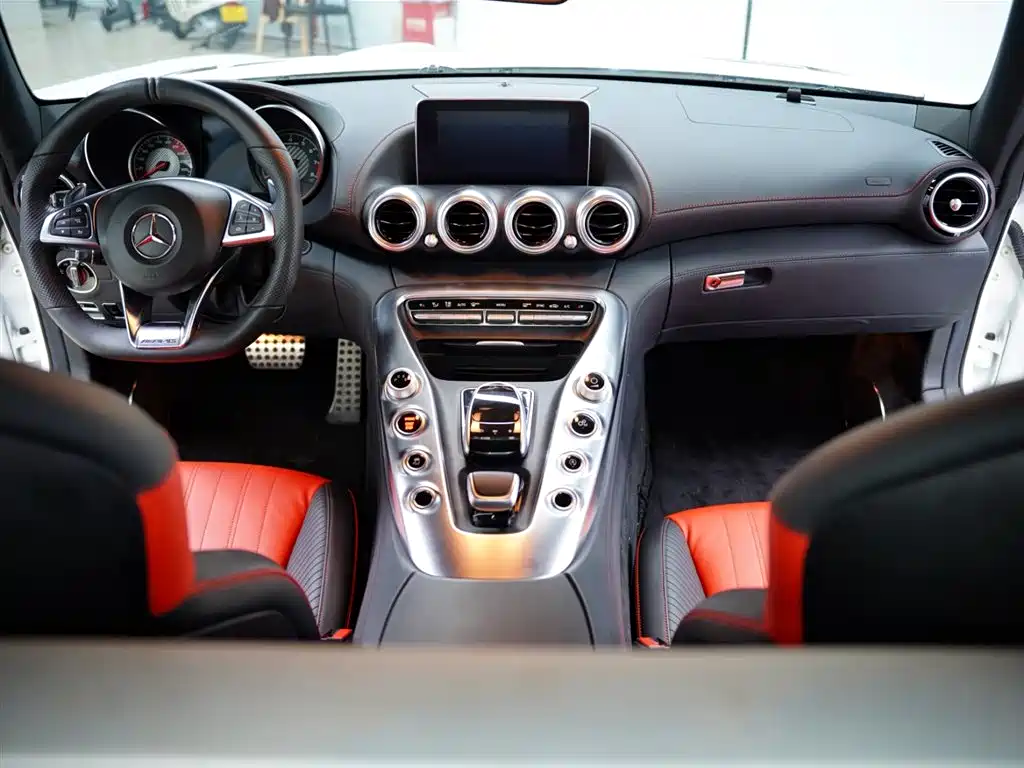 Mercedes-Benz AMG GT 2019 — фото 41