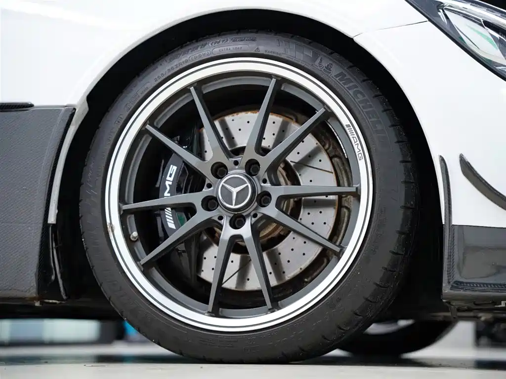 Mercedes-Benz AMG GT 2019 — фото 43