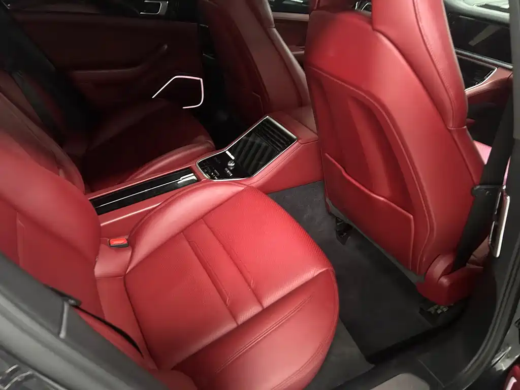 Porsche Panamera 2020 — фото 10