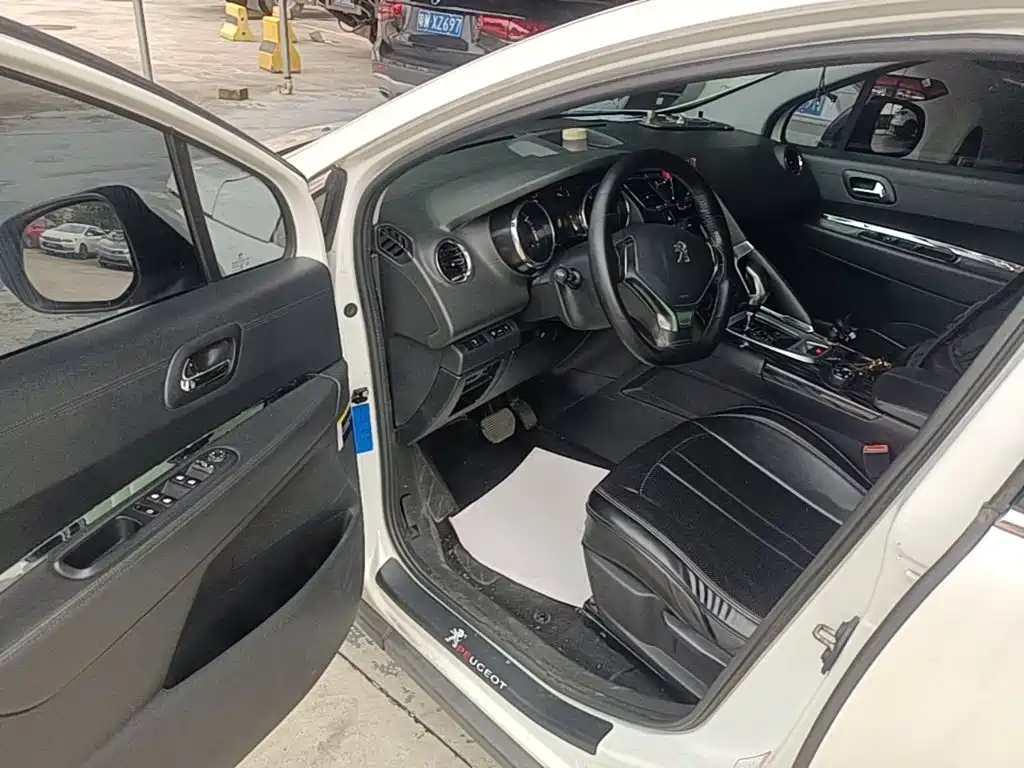 Peugeot 3008 2015 — фото 16
